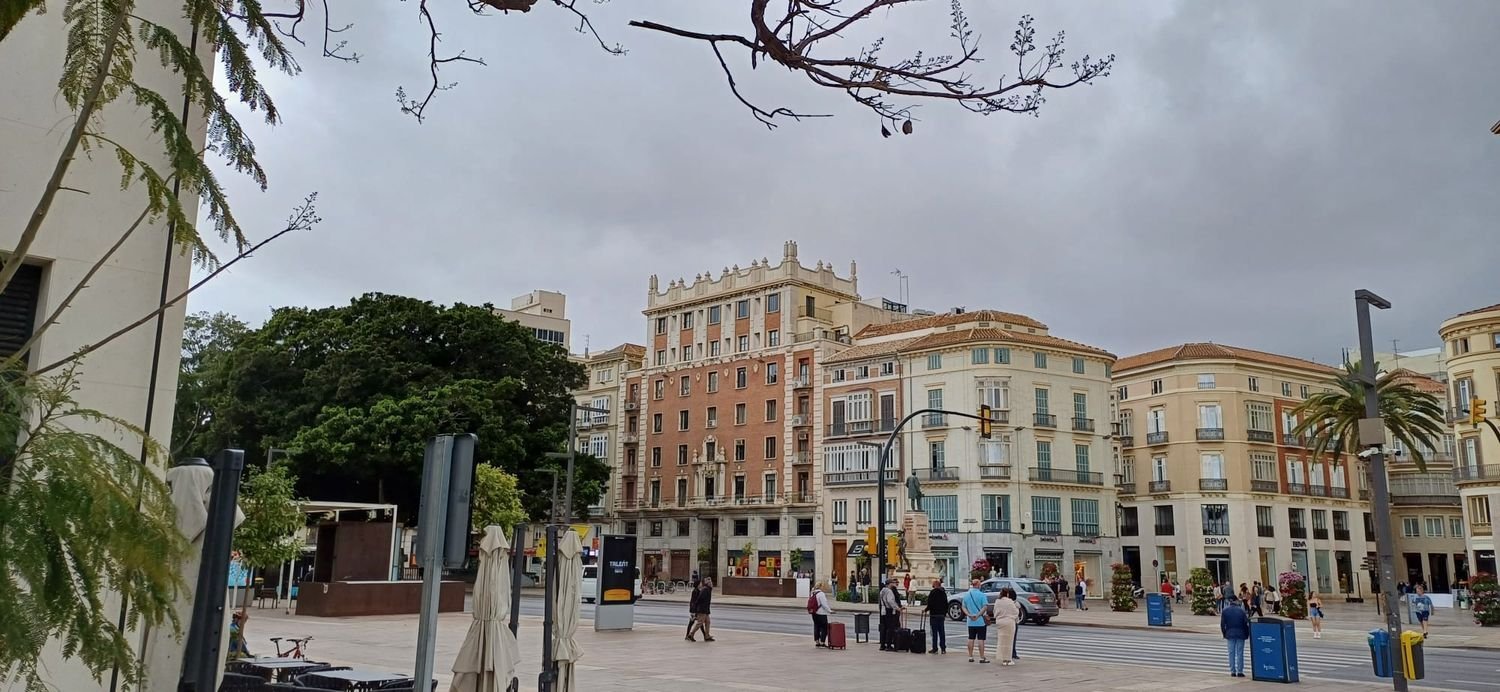 450m² Building in Malaga, Spain No. 153862