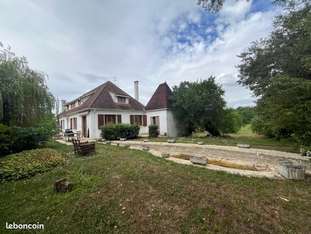 Casa de 5 dormitorios en Haute-Saone, France No. 301748