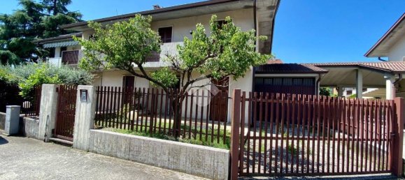 3 chambres Maison à San Giovanni Lupatoto, Italy No. 162866 2