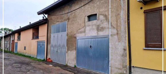 Apartamento de 3 habitaciónes en Como, Italy No. 7399 3