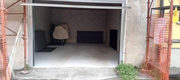 Apartamento de 3 habitaciónes en Como, Italy No. 7399 6