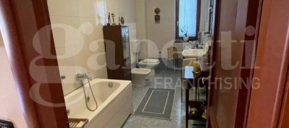 5-salle Appartement à Saviano, Italy No. 154964 19