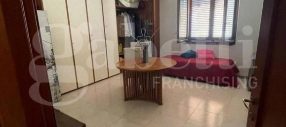 5-salle Appartement à Saviano, Italy No. 154964 5