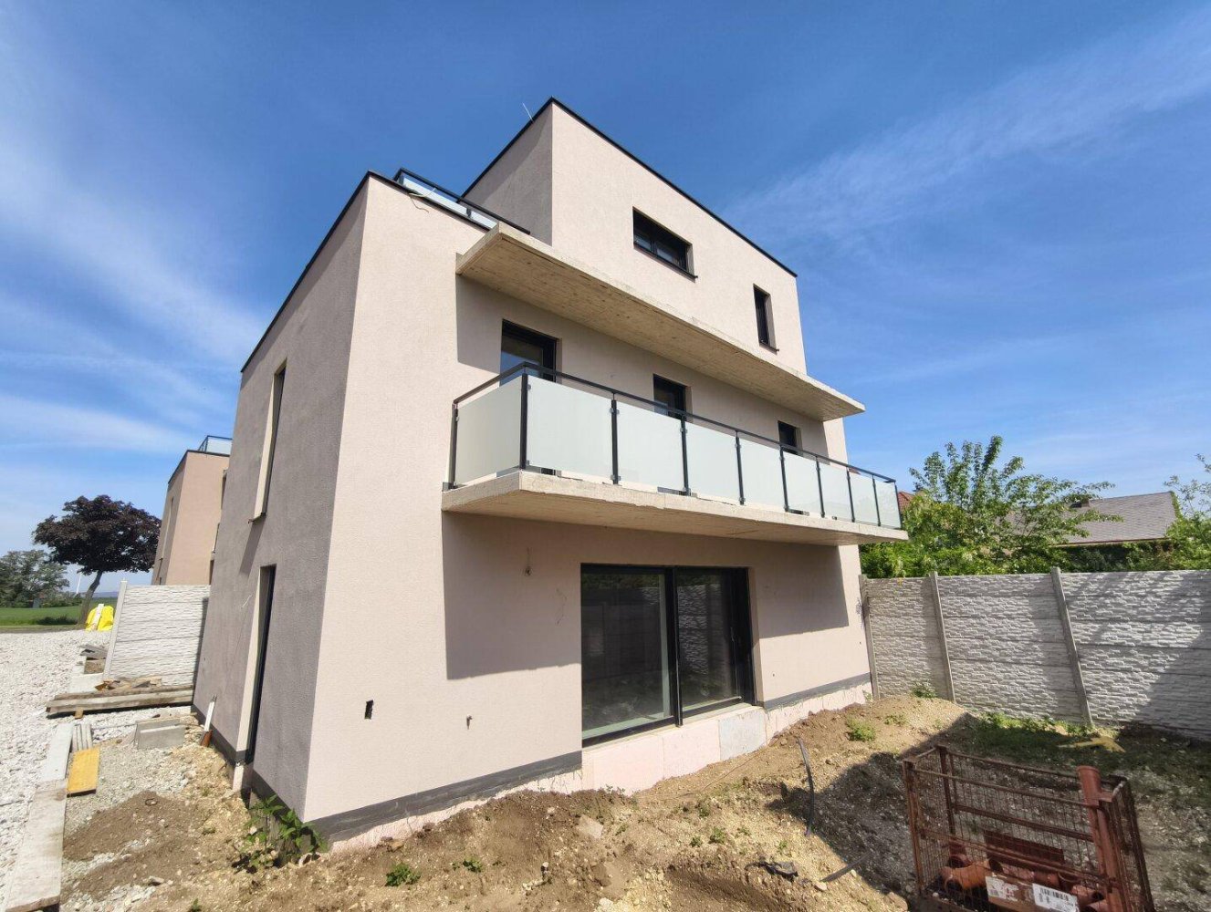 Casa de 5 divisões em Deutsch-Wagram, Austria N.º 202390