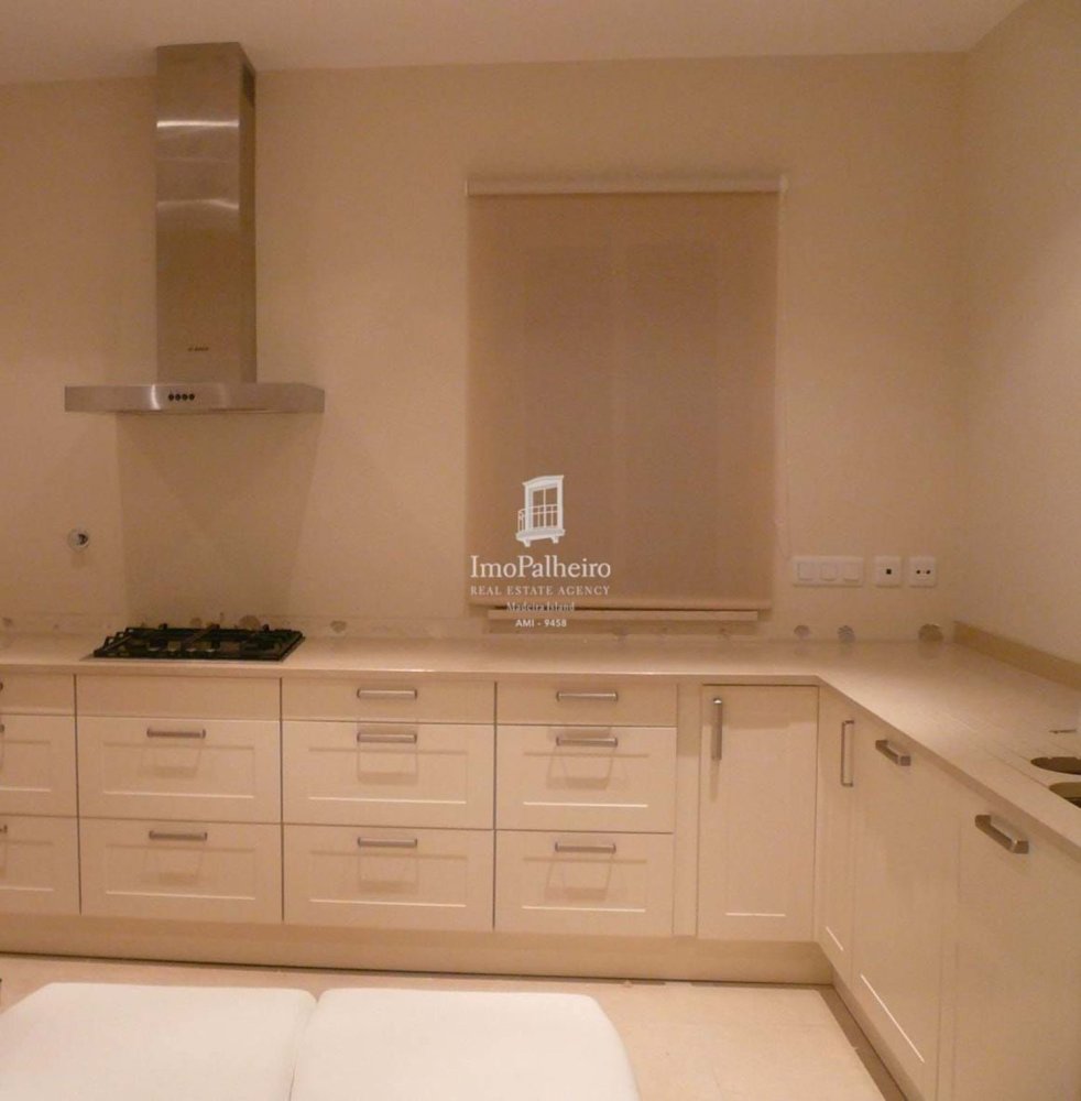 4 bedrooms Villa in Funchal, Portugal No. 174875