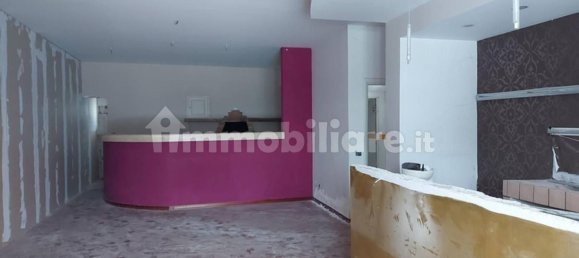 134m² Commercial property in Monte Castello di Vibio, Italy No. 353456 6