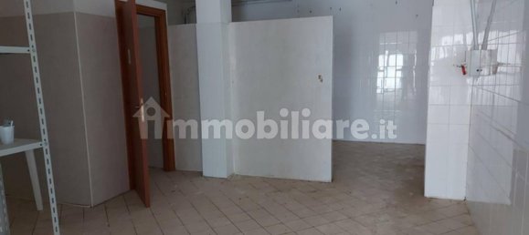 134m² Commercial property in Monte Castello di Vibio, Italy No. 353456 9