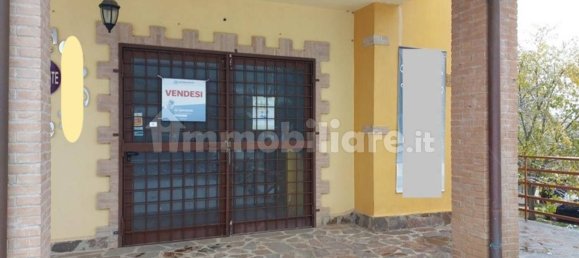 134m² Commercial property in Monte Castello di Vibio, Italy No. 353456 14