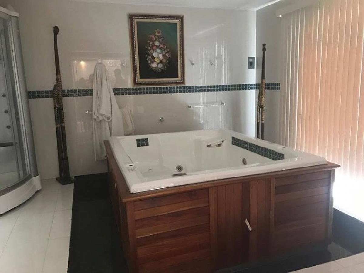 4 bedrooms House in Ciudad Lopez Mateos, Mexico No. 214054