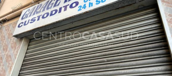 Коммерческая недвижимость 1100м² в Неаполь, Италия № 355128 16