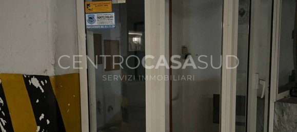 Коммерческая недвижимость 1100м² в Неаполь, Италия № 355128 7