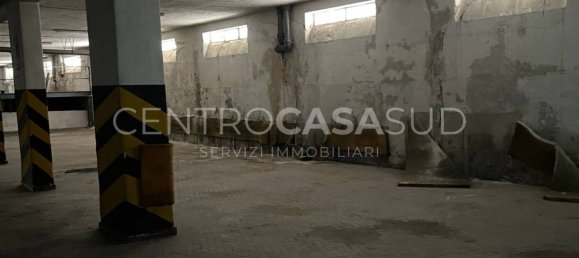 Коммерческая недвижимость 1100м² в Неаполь, Италия № 355128 14