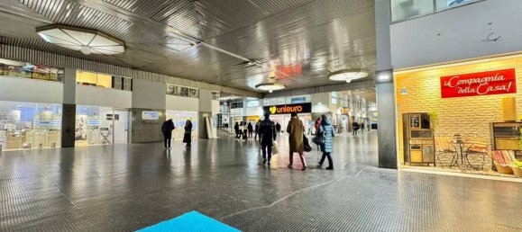 5 rooms Apartment in Naples, Italy No. 38300 18