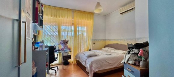 5 rooms Apartment in Naples, Italy No. 38300 13