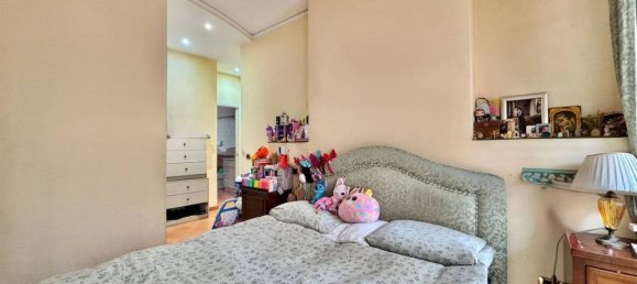 5 rooms Apartment in Naples, Italy No. 38300 11