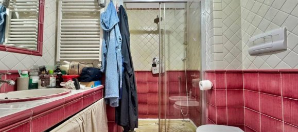 5 rooms Apartment in Naples, Italy No. 38300 14