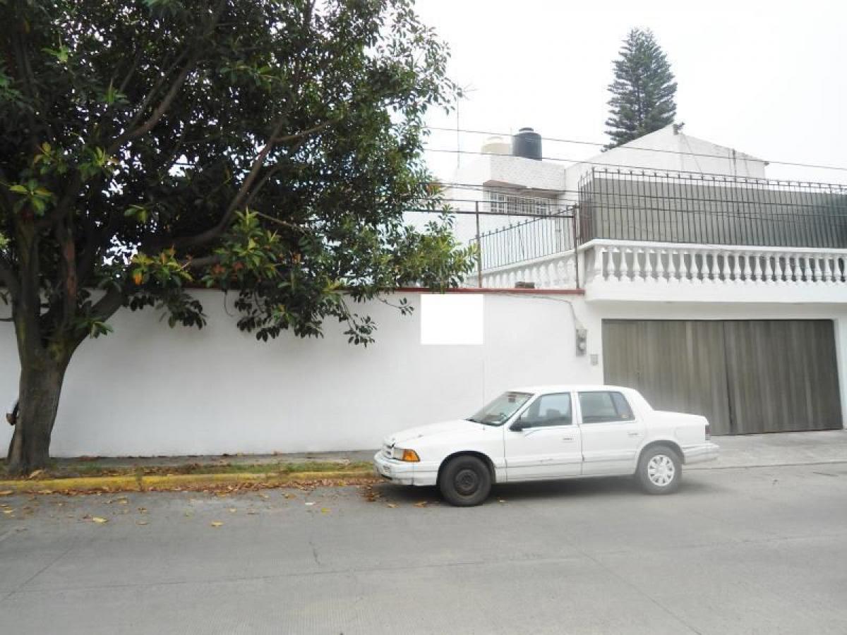 Casa de 3 dormitorios en Naucalpan de Juárez, Mexico No. 216310