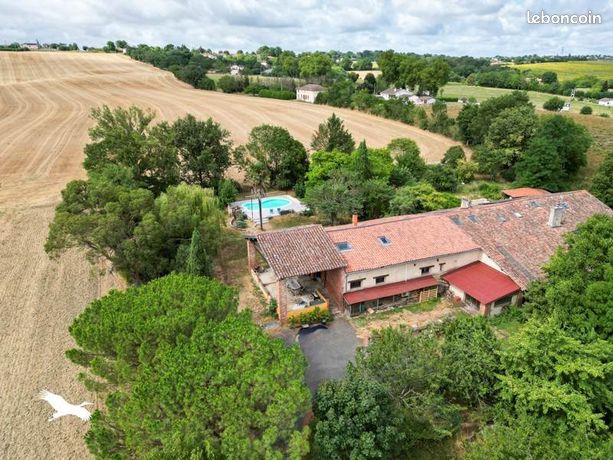 5 bedrooms House in Haute-Garonne, France No. 289179