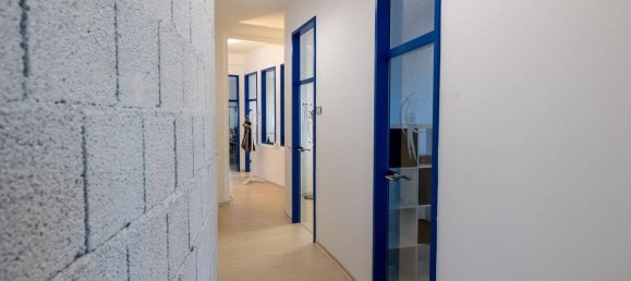 32-salle Bâtiment à Oldenburg, Germany No. 180605 8