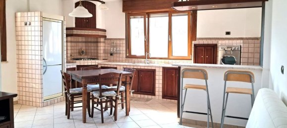 Apartamento T2 em Guidonia Montecelio, Italy N.º 335173 2