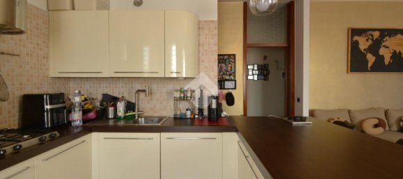 2 bedrooms Apartment in Brembate, Italy No. 371442 10