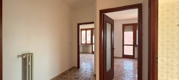Apartamento T3 em Carrù, Italy N.º 358240 2