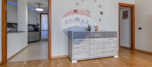 2 Schlafzimmer Wohnung in Busto Arsizio, Italy, Nr. 270492 10