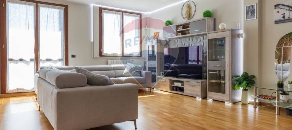 2 Schlafzimmer Wohnung in Busto Arsizio, Italy, Nr. 270492 3