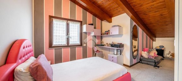 6 rooms House in Bibbiano, Italy No. 265997 25