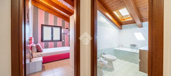 6 rooms House in Bibbiano, Italy No. 265997 20