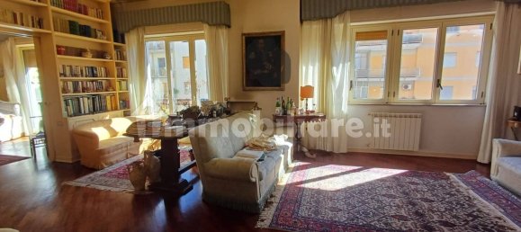 2 Schlafzimmer Wohnung in Palermo, Italy, Nr. 360992 15