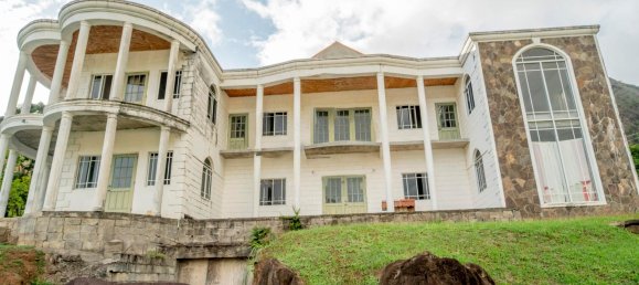 3 bedrooms House in Saint Andrew, Saint Vincent and the Grenadines No. 24 4