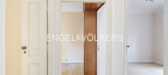 3 bedrooms Apartment in Lisbon, Portugal No. 12167 9