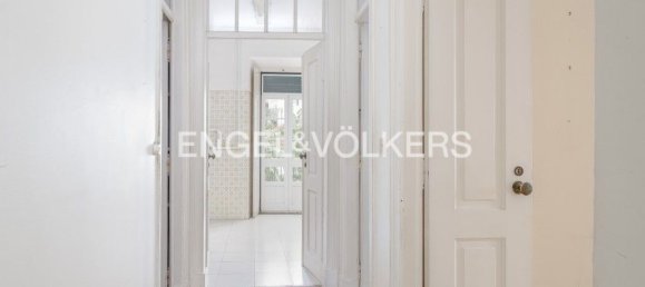 3 bedrooms Apartment in Lisbon, Portugal No. 12167 18