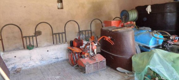 Дом с 10 комнатами в Покапалья, Италия № 154242 18