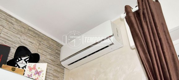 3-salle Appartement à Cologno Monzese, Italy No. 264869 7