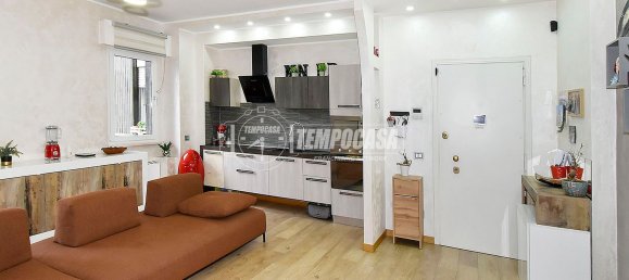 3-salle Appartement à Cologno Monzese, Italy No. 264869 2