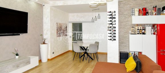 3-salle Appartement à Cologno Monzese, Italy No. 264869 6