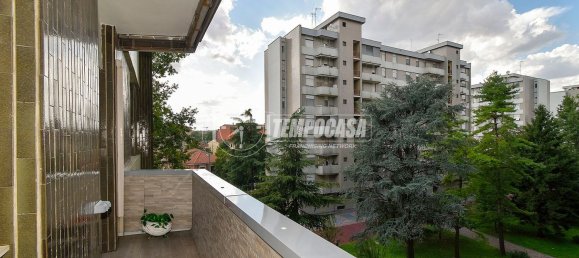 3-salle Appartement à Cologno Monzese, Italy No. 264869 9