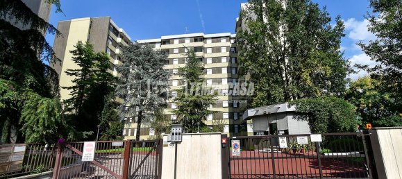 3-salle Appartement à Cologno Monzese, Italy No. 264869 22