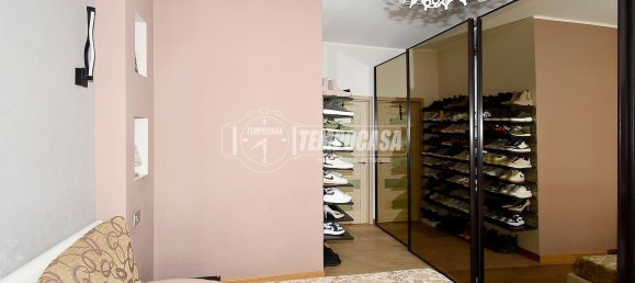 3-salle Appartement à Cologno Monzese, Italy No. 264869 14