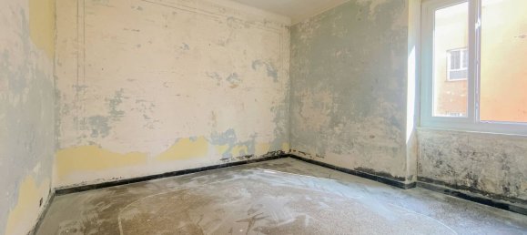 3-salle Appartement à Genoa, Italy No. 278099 11