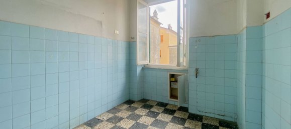 3-salle Appartement à Genoa, Italy No. 278099 21