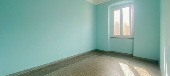 3-salle Appartement à Genoa, Italy No. 278099 16