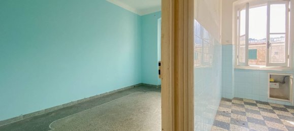 3-salle Appartement à Genoa, Italy No. 278099 15