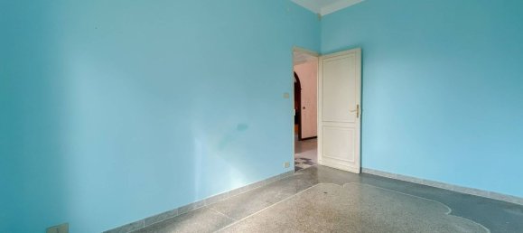 3-salle Appartement à Genoa, Italy No. 278099 18