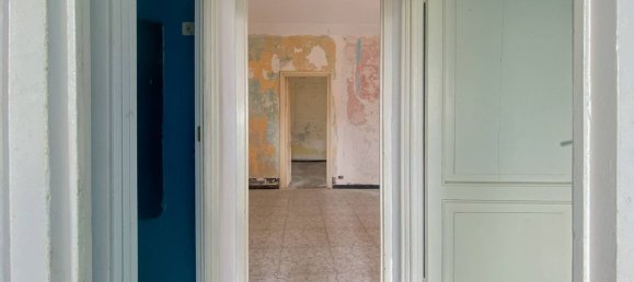 3-salle Appartement à Genoa, Italy No. 278099 23