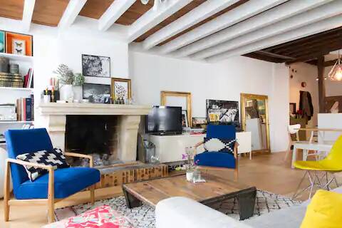 2 bedrooms Duplex in Paris, France No. 327807