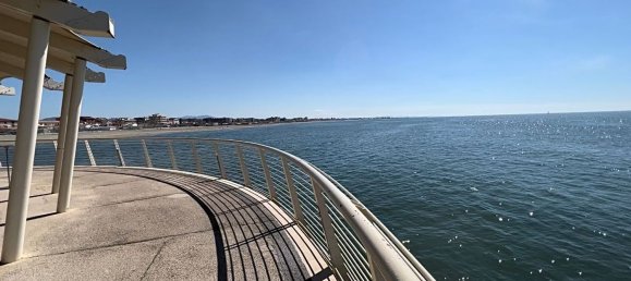 4-salle Appartement à Camaiore, Italy No. 281582 2