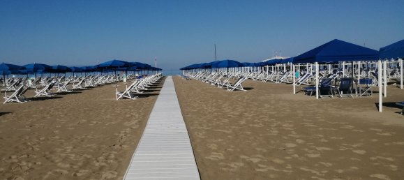 4-salle Appartement à Camaiore, Italy No. 281582 5